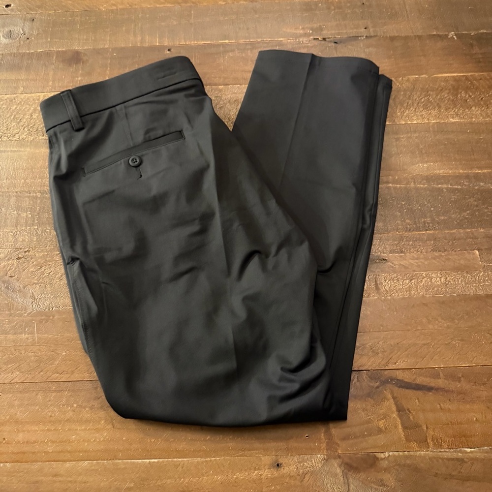 Men's Haggar Sport Tech 34x30 Black Pants